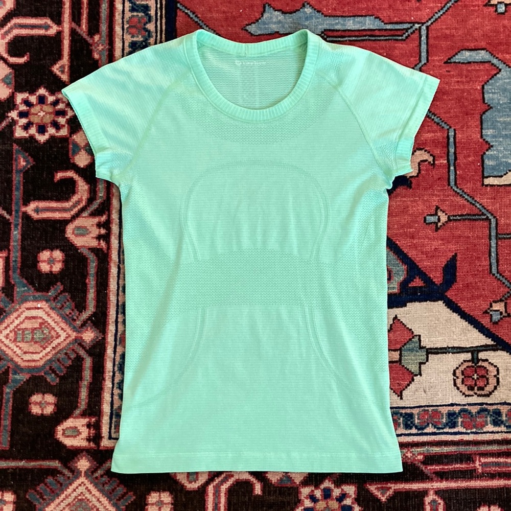 Lululemon swiftly short sleeve